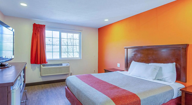 Motel 6 Pendleton, OR - West