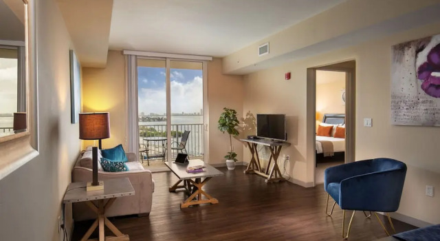 Shorecrest Miami Bay, Book Lejlighed Hoteller i Miami Beach med parkering, Parkering