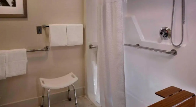 Люкс SpringHill Suites by Marriott Waterford / Mystic
