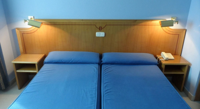 Трёхместный номер Standard Hotel Rey Arturo Burgos