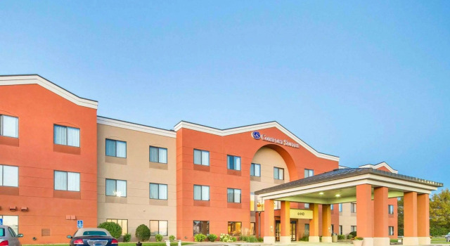 Comfort Suites Ramsey, Varaa Hotelli Hotellit Minnesota pysäköinnillä, Pysäköinti