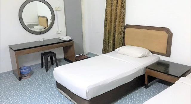 OYO 90465 Pelangi Baru Hotel, Rezerwuj Hotel Johor Bahru Johor