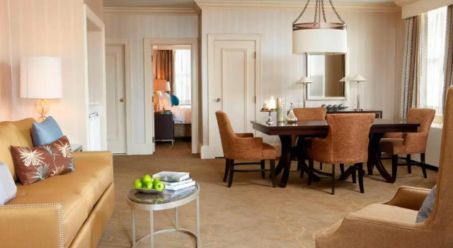 Люкс Hotel Cleveland Autograph Collection