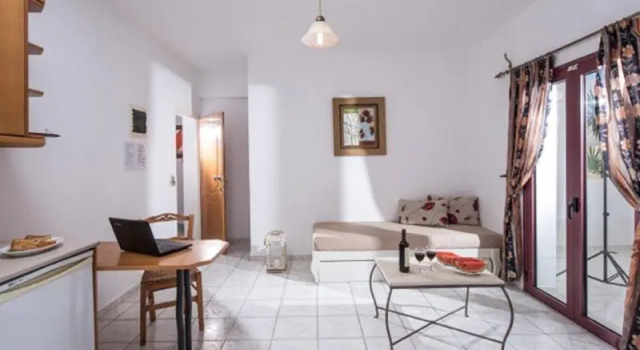 Номер Standard с балконом Irida Aparthotel Malia by Estia
