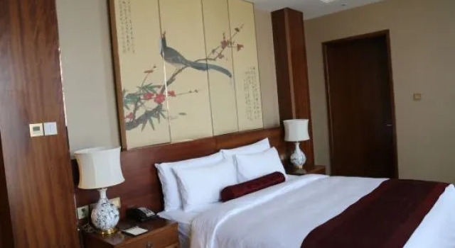 Люкс Superior Xi'an YongChang Hotel