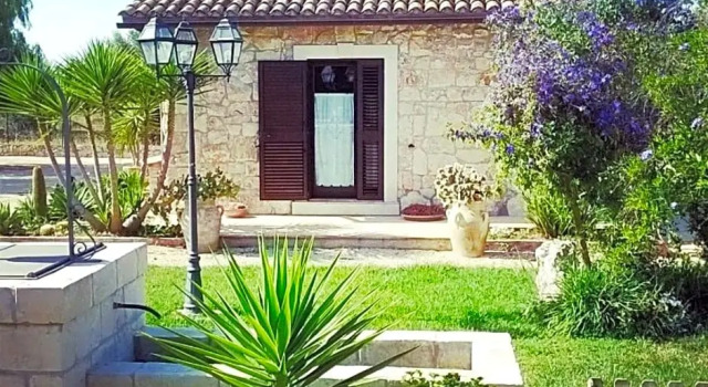 B&B Villa Giusy, Book Bed and Breakfast Hotels in Sicily with a Pool, Swimming Pool