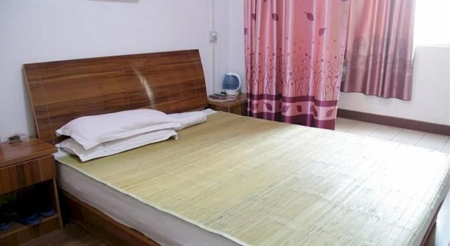 Xinyuan Youyi Hostel, Prenota Ostello Hotel a Shaanxi con parcheggio, Parcheggio
