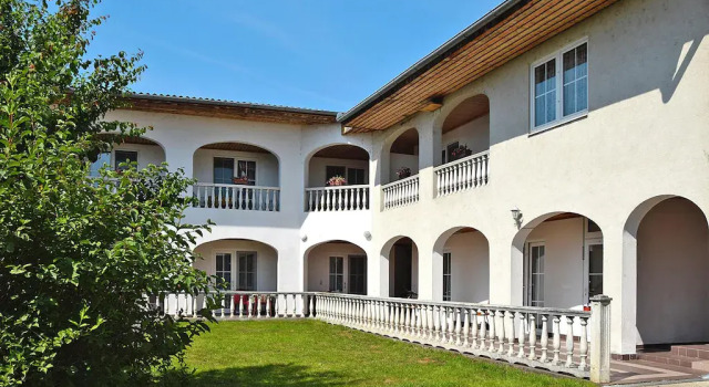 Apartment in Podersdorf am See With a Bicycle Storage, Book Apartment Podersdorf am See 