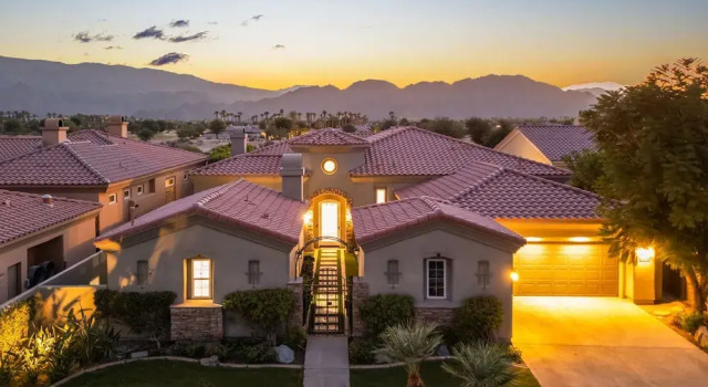 Multi-Million Dollar PGA West 4BR/5BA Pool/Spa, Rezerwuj Dom wakacyjny Wille w Mecca, Willa
