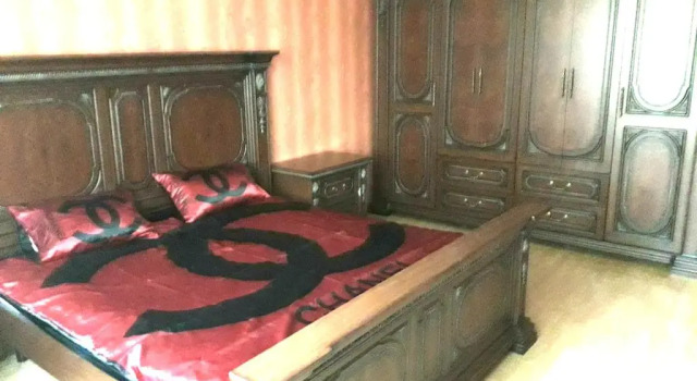 Holiday Home On Nurmagambetov 174, Prenota Hotel Almaty Kazakistan
