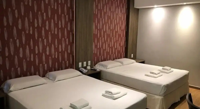 Четырёхместный номер Standard Continental Inn