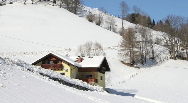 Posh Villa in Rennweg am Katschberg with Wellness and Bar, Забронировать Вилла Отели в центре Реннвег-ам-Качберг, в центре