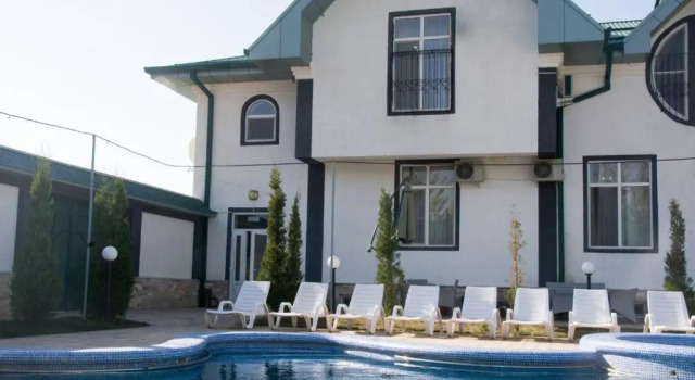 "B&B Lake House" HOTEL