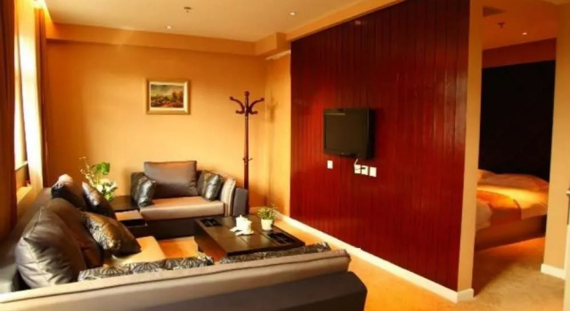 C’est La Vie Hotel Chengde, Book Hotel Shuangqiao District Chengde