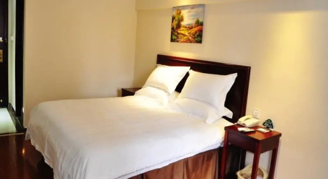 Номер Standard GreenTree Inn Yangzhou Slender West Lake Wencheng Attic Express Hotel