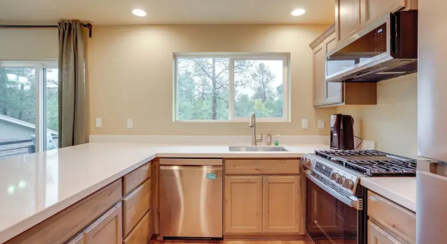 Коттедж Cozy Woodland Retreat in the Pines, Near Prescott!