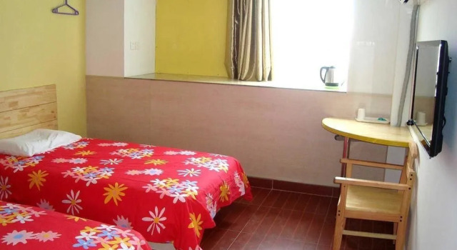 Jinshi 100 Hotel, Prenota Hotel Hotel a Shandong con parcheggio, Parcheggio