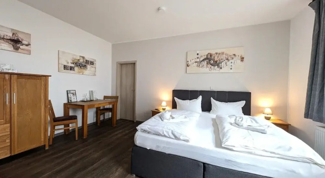 Трёхместный номер Standard с видом на внутренний двор Hotel Altstadtperle by BohnApartments -Self Check-in - Altstadt
