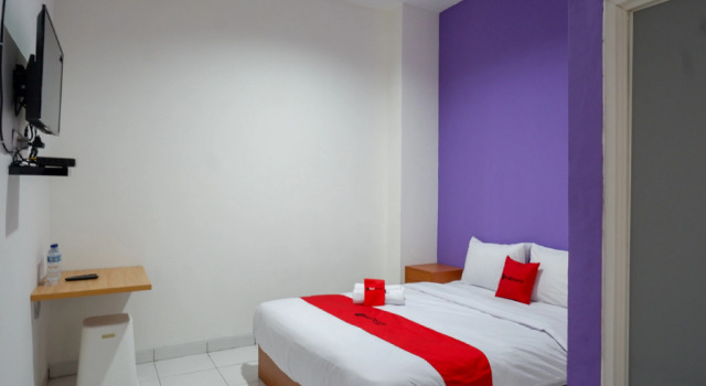 RedDoorz near Alun Alun Kaliwungu Kendal