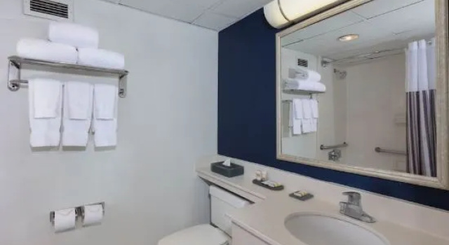 Четырёхместный люкс c 1 комнатой La Quinta by Wyndham Secaucus Meadowlands