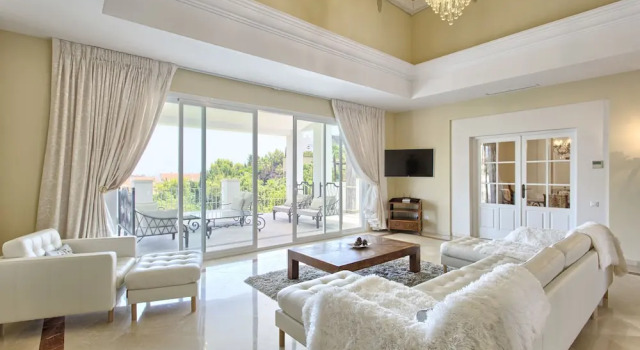 Villa Dorian, Book Villa Nueva Andalucia Andalusien