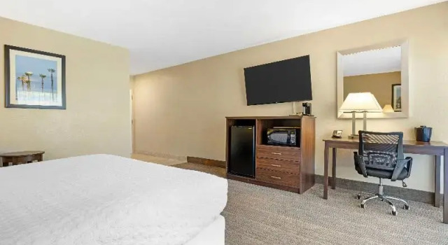 Номер Standard с балконом Best Western Oceanside Inn