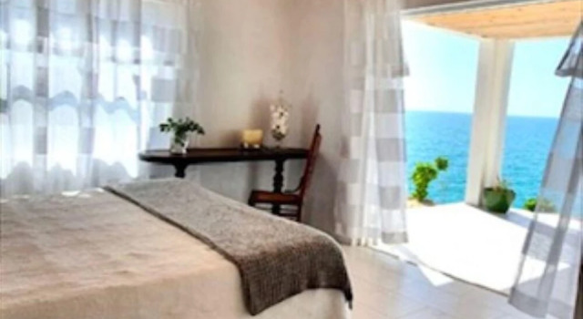 Blue Love Point home, Prenota Hotel Gregory Town 