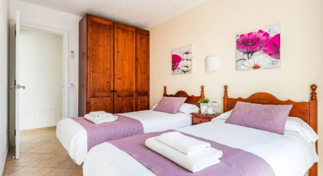 Villa Elena, Varaa Villa Mökit kohteessa Ciutadella, Mökki