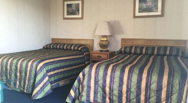 Beachfront White Sands, Varaa Hotelli Hotellit New England uima-altaalla, Uima-allas
