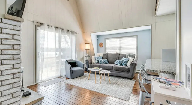 Dock & Sunroom: Waterfront Home Near Kalahari!, Rezerwuj Dom wakacyjny Wille w Pensylwania, Willa