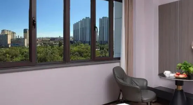 Люкс Executive Jingyue Hotel International (Shihezi University North District)