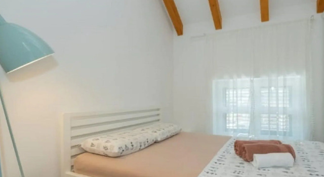 Adorable holiday home with swimming pool, Забронировать Дом для отпуска Имотски Dalmatian Zagora, рядом с Blue Lake