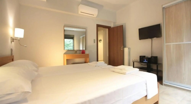 Meni Apartments Hotel