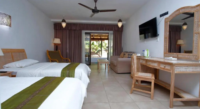 Люкс Deluxe Sutera at Mantanani Island Resort & Spa