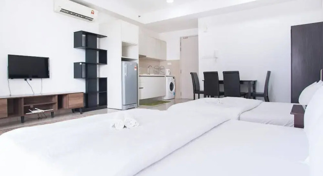 Студия Comfort I-City Luxury Condominiums, Shah Alam by Smarthome
