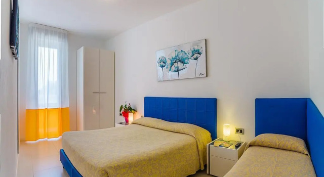 Residence Serenissima, Забронировать Отель Отели Бибионе-Пинеда с бассейном, рядом с Долина Вальгранде, Бассейн