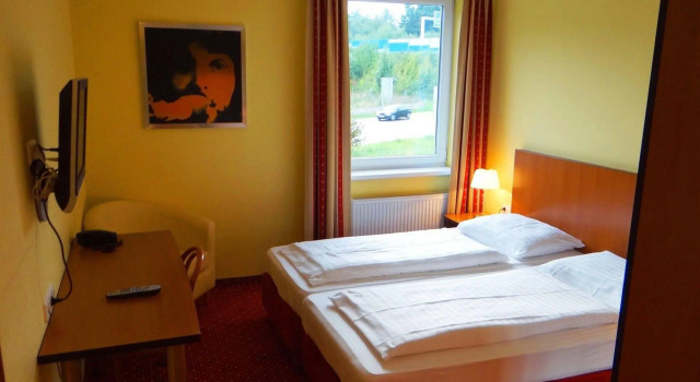 SLEEEP Hotel Sattledt