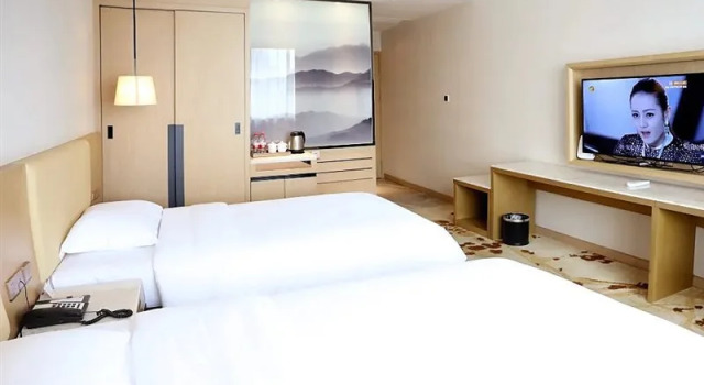 Yin He Hotel, Rezerwuj Hotel Hotele w Nanning z parkingiem, Parking