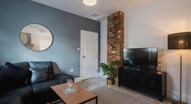 Newly Refurbished Sylish Hull 3 Bed Apartment