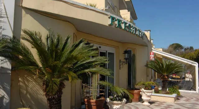 Hotel Terme President, Забронировать Отель Отели Искья 4 звезды, рядом с Порт Искья, 4*