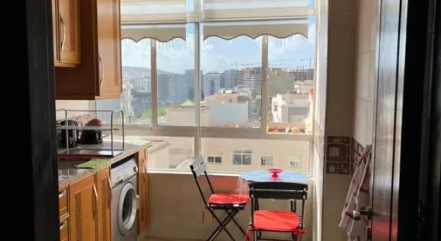 PANAME, WIFI, NETFLIX, PLAGE, CENTRE, Tangerbnb com, Rezerwuj Hotel Hotele w Tanger-Tetouan z parkingiem, Parking