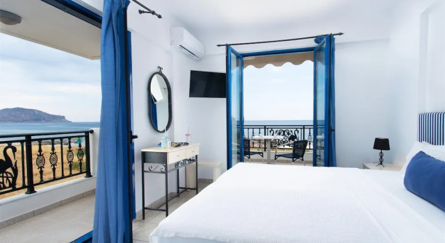 Двухместный номер Standard с балконом и с видом на море Venti Seaside Adult Hotel