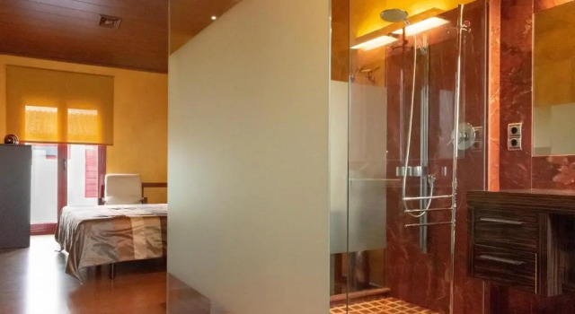 Casa rural Legus Belikiom, Book Hotel Hotels in Aragon with Parking, Parking