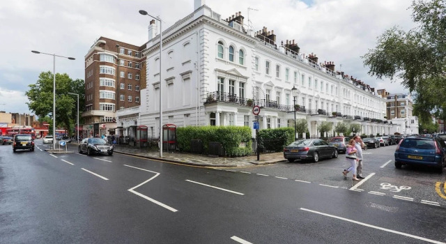 Sophisticated South Kensington, Забронировать Отель Кенсингтон и Челси Лондон, рядом с Здание «Мишлен Хауз»