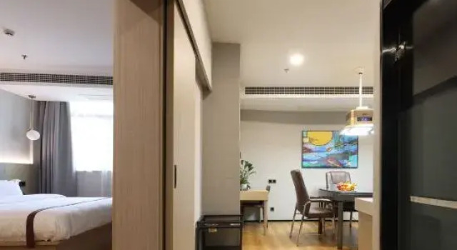 Люкс GYA Hotel (Danyang Zhenxing Road)
