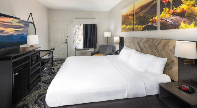Двухместный номер Standard Clarion Pointe Biltmore Village