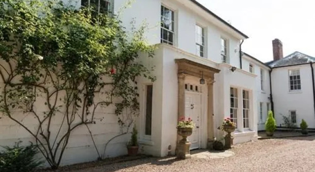 Laughern Hill Estate, Забронировать Отель Отели Вустершир 5 звезд, 5*