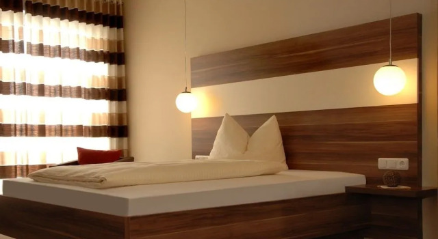 Hotel & Brauereigasthof Püttner, Varaa Hotelli Hotellit Baijeri pysäköinnillä, Pysäköinti