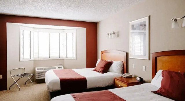Четырёхместный номер Standard Findlay Inn and Conference Center