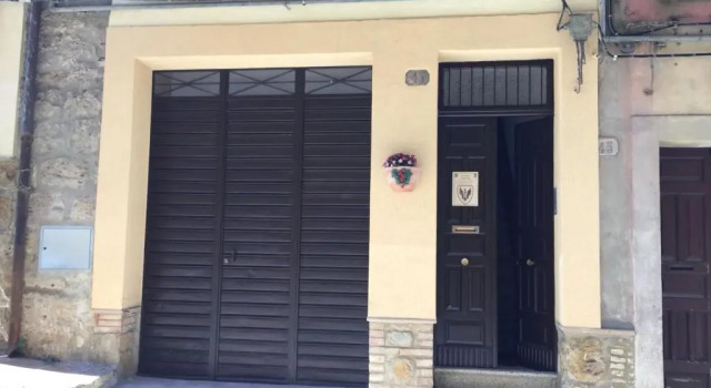 Appartamento al centro storico, Book Apartment Hotels in Sicily with Parking, Parking